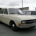 Audi 60 4 portes-1971