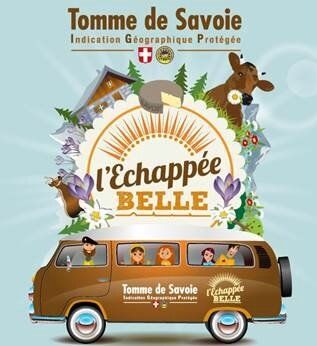 CELLE QUI L'ÉCHAPPAIT BELLE: WELSH RAREBIT À LA TOMME DE SAVOIE, ASPERGES VERTES, CREVETTES ET BISQUE DE CREVETTES