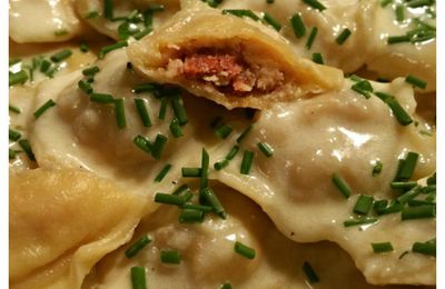 Ravioles au chorizo et poulet, crème d'emmental