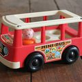 1 minibus Fisher Price