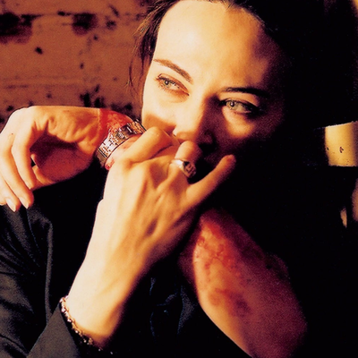 Point de suture: Marina de Van continue de creuser le sillon du body horror