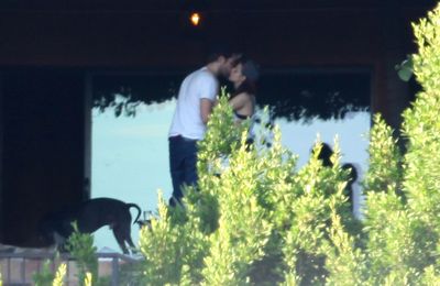 Rob et Kris s'embrassent le 17 octobre