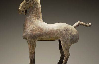 Horse, early Western Han dynasty, 206-100 BCE