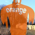 Le fantôme d'Orange rôde autour du pylône arbre