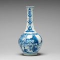 A large blue and white Transitional vase, 17th Century, Chongzhen (1635-44)