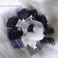 Nouveauté dans la Collection "Mariage" Fascinator Peigne Marine et Blanc