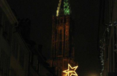 Strasbourg de nuit pendant le Christkindelsmärik, suite.