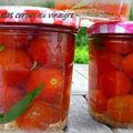 Tomates cerises au vinaigre en bocal