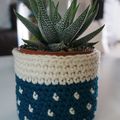 Un cache pot au crochet pour un cadeau minute