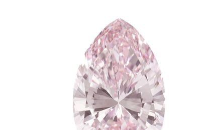 Magnificent 13.20 carats Internally Flawless fancy intense pink diamond ring