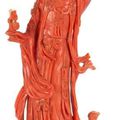 Statuette de jeune femme debout en corail rouge, Chine, XXe siècle