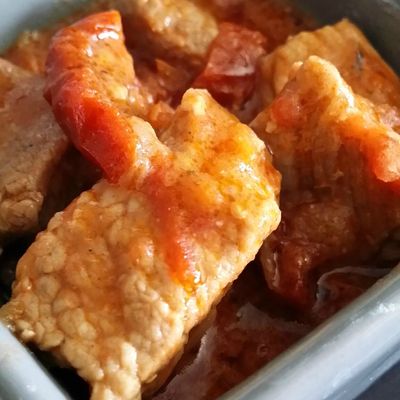 Rouelle de porc, tomates séchées et pesto rouge