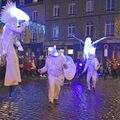 Compagnie EliXir dans les rues de Saint-Brieuc Noël 2021