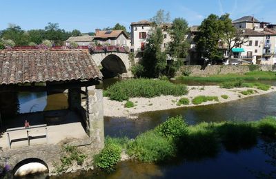 En route vers Carcassonne et découverte du village de Laguépie