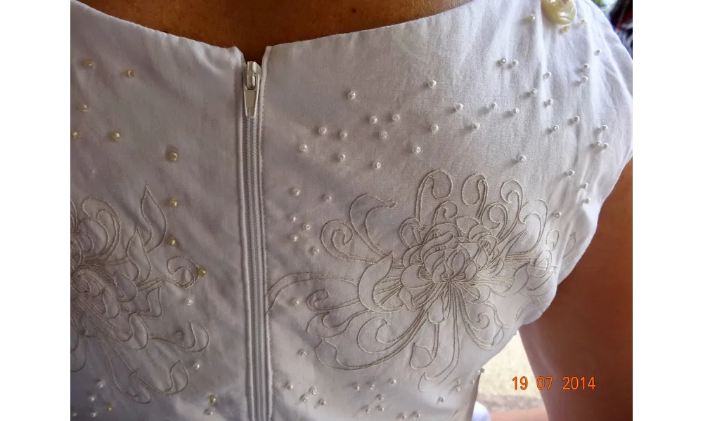 Je vends... ma robe de mariée et ses accessoires (attention ce msg est en haut de liste, l'actualité est tout en dessous !)