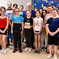 UNE CLASSE DE CINQUIÈME DU COLLÈGE COBAST S’INTÉRESSE À L’ÉLEVAGE LAITIER.