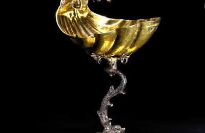 Coupe en forme de coquillage la prise formée d’un putti, Poinçon de Nuremberg, Vers 1600