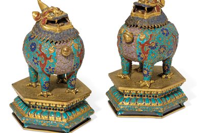 A rare pair of champlevé enamel 'luduan' censers and covers, Qianlong period (1736-1795)