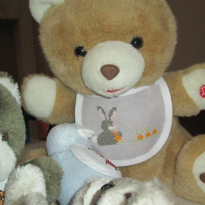 Bavoir pour ours en peluche