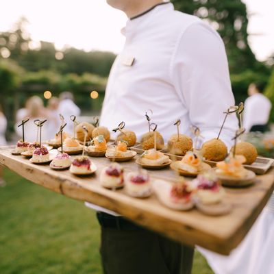 Maître d’hôtel et gestion des fournisseurs : un rôle clé pour fluidifier l’organisation événementielle