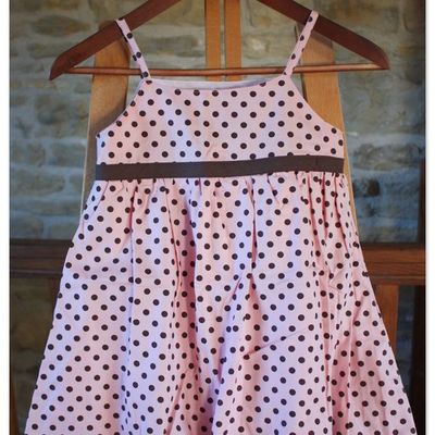 Robe boule coton rose à pois marron Taille 4/6