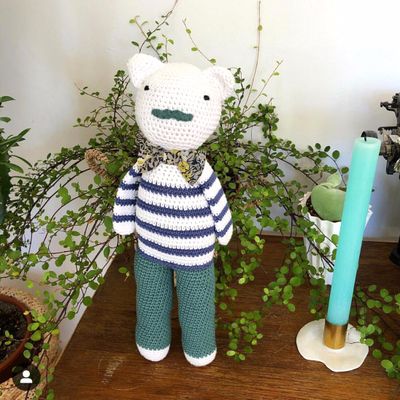 Du crochet encore : doudou, poire musicale, etc...