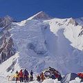 Ils ont atteint le camp de base à plus de 5000M