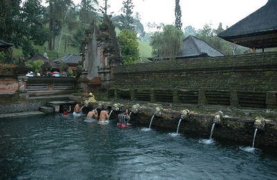 holy spring temple 