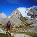 Superbe parcours pédestre jusqu'au pied de la Grande Casse,par le col et les lacs de la Vanoise à 2516 m (Vanoise/Savoie)