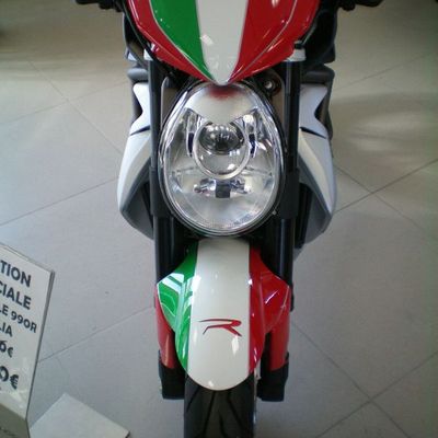 mv agusta brutale "italia"