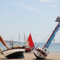 28 juin 2009 : les Olonnois débarquent sur la plage des Sables d'Olonne.