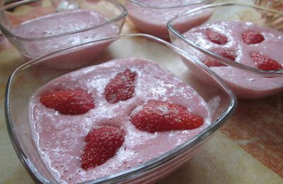 SMOOTHIES FRAISES CHAMALLOWS