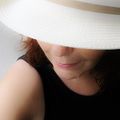 Autoportrait de la femme au chapeau...