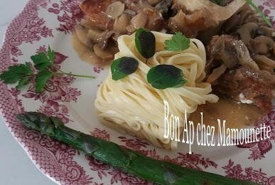Sauté de veau de pentecôte à l'os à moelle champignons pâtes fraîches fettucini et asperges vertes, bonne fête de la Pentecôte