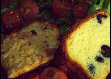 Cake olives noires et parmesan