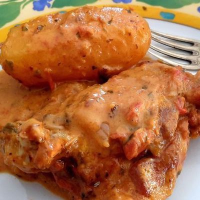 POULET À L'ESTRAGON-TOMATES ET VIN BLANC