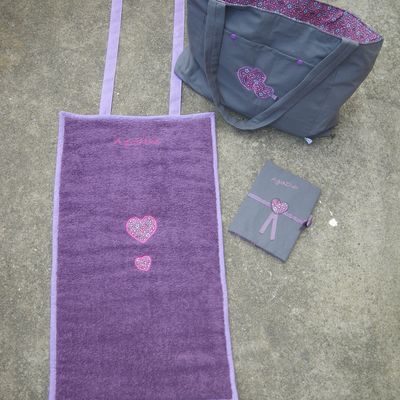 ensemble sac à langer et son tapis + protège-carnet de santé 