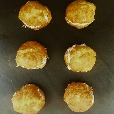 Les gougères à la corse : Brocciù, Coppa et Menthe [Petit-Déjeuner chrononutrition]