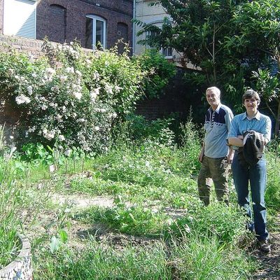 Le jardin des retrouvailles, Rue Montesquieu