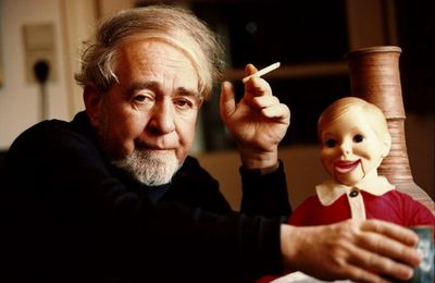 Nathan Zach (1930 -) / נתן זך : « Je voudrais toujours des yeux pour voir... »