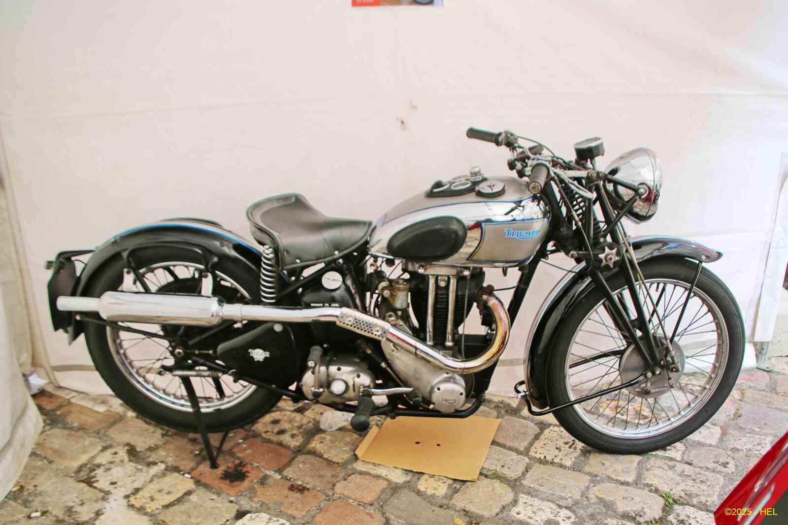 Triumph N.Id._01 - 19-- [UK] HL_GF