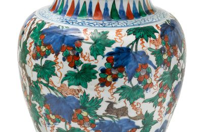 A large wucai vase and cover & A small wucai jar, Transitional period