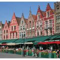 Bruges 017 - Les terrasses sur la grande place
