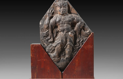 A brown-glazed tile of a lokapala, Xiudingsi Pagoda in Anyang, Tang dynasty (618-907) 