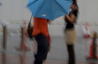 Pluie de parapluies sur Osaka ...