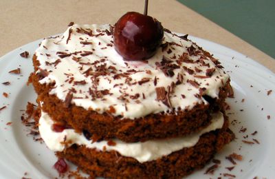 GATEAU AU CHOCOLAT (base pour forêt noire)