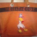 Sac pour la médiathèque.