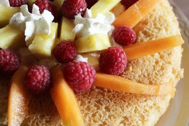 SAVARIN AUX FRAMBOISES ET À L'ANANAS