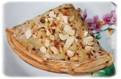 Crêpe à la crème d'amandes
