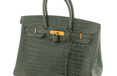 HERMES Paris, Sacs Birkin, Sac Plume & Sacs Kelly en crocodile porosus et alligator chez Besch Cannes Auction